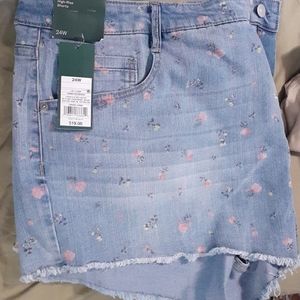 Wild Fable plus size denim shorts with flowers
